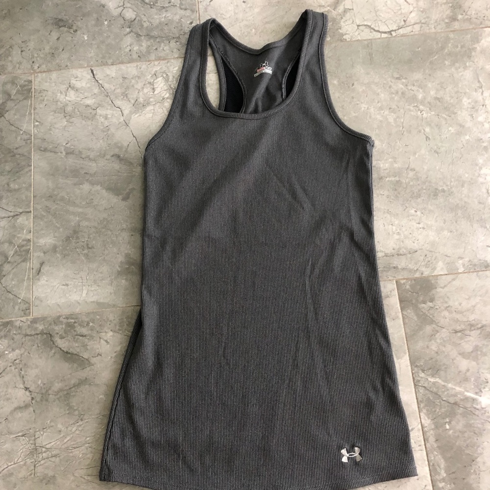 Under Armour charcoal gray tank top